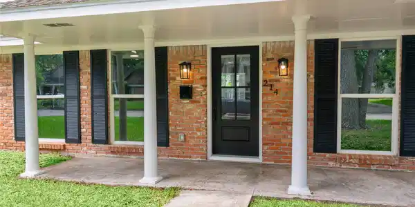 214 Whispering Oaks Drive