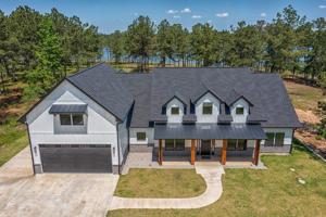 656 Private Road 8356