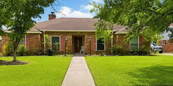 423 Woodvine Drive