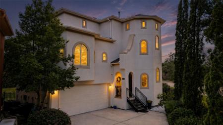 1517 Waterside Drive