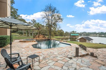 186 Lake Road