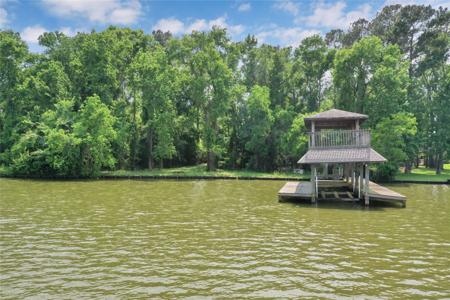 6 Kings River Court