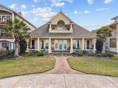 1207 N Shore Drive
