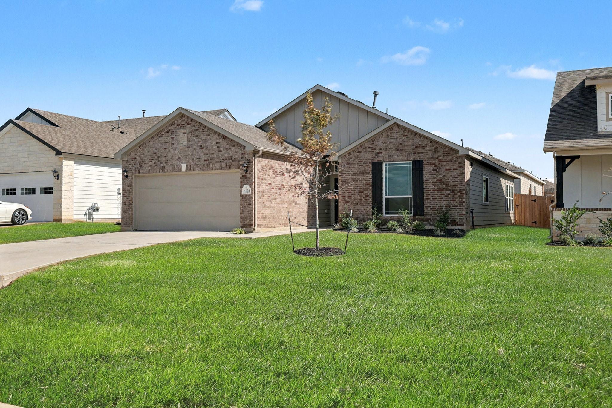 Image 1: READY NOW!!  Gorgeous 1 Story Home! This is the Ca