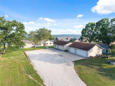 292 Old Post Rd S