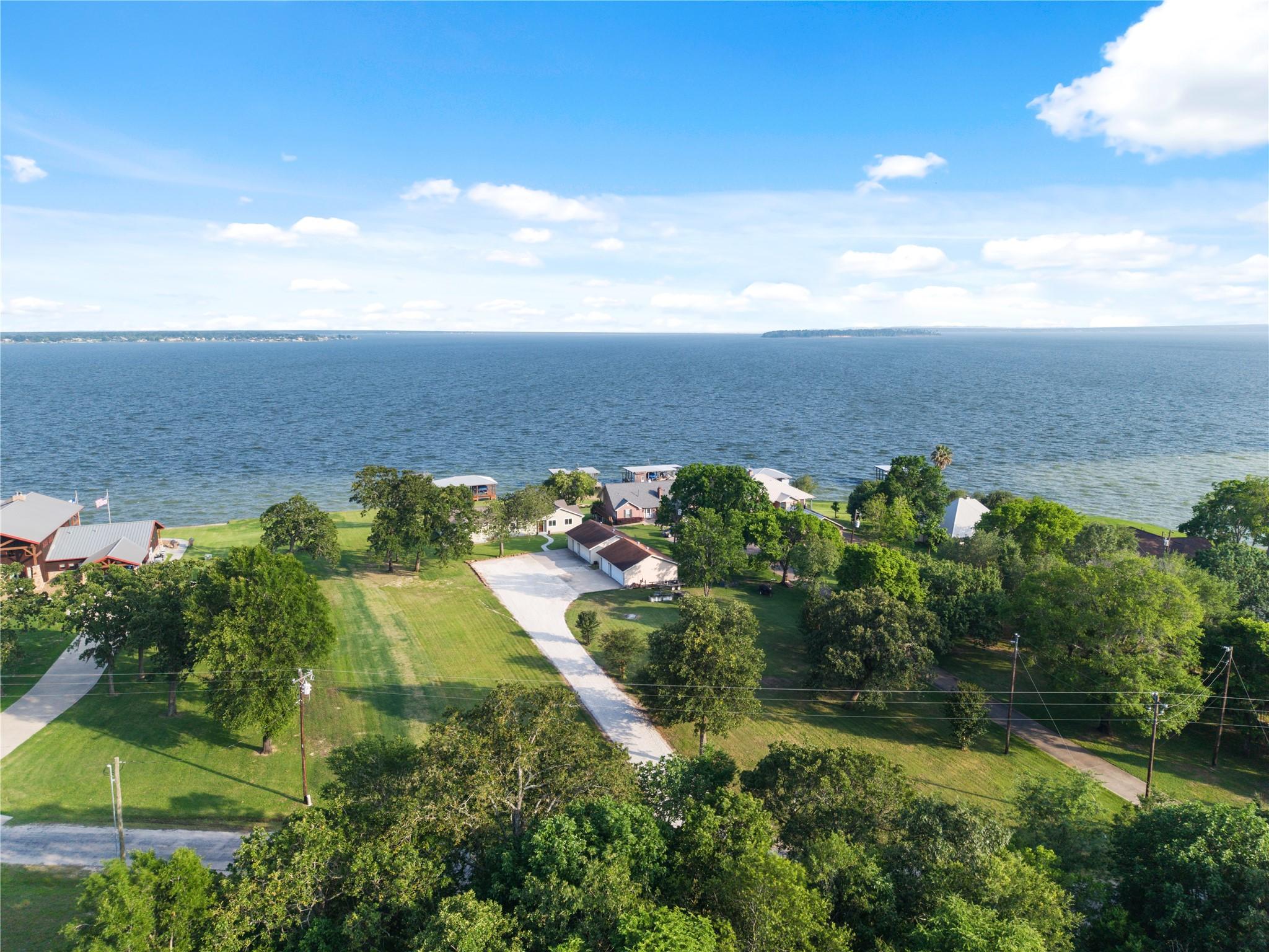 Image 2: With Outrageous Open Water View of Pine Island