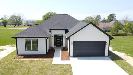 234 CANDLELIGHT LANE