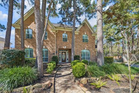6223 Hidden Lakes Drive