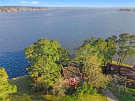 366 Lakefront Drive