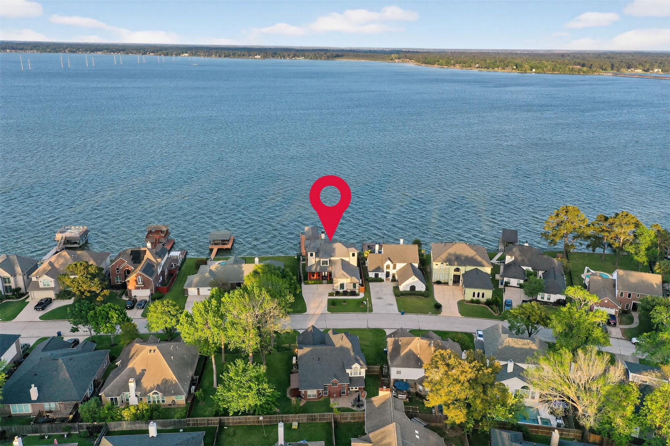 Image 1: Amazing views of Lake Houston!