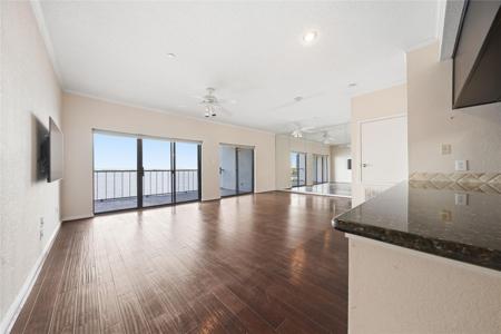 351 Lakeside Lane