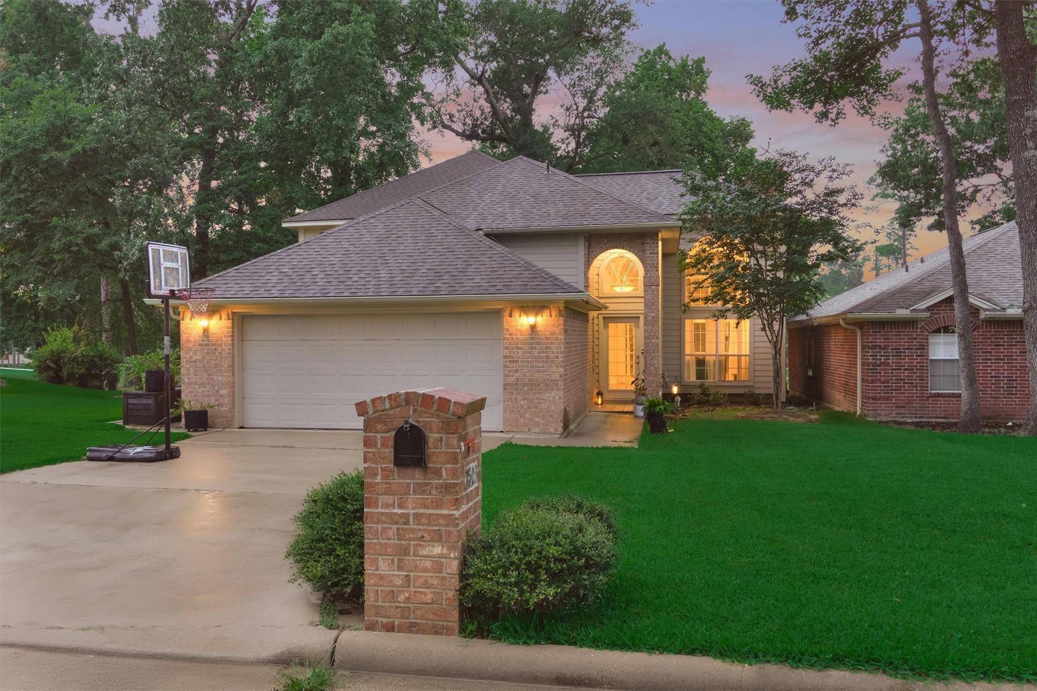 Image 2: Welcome to 3503 Country Club Blvd ON the golf cour