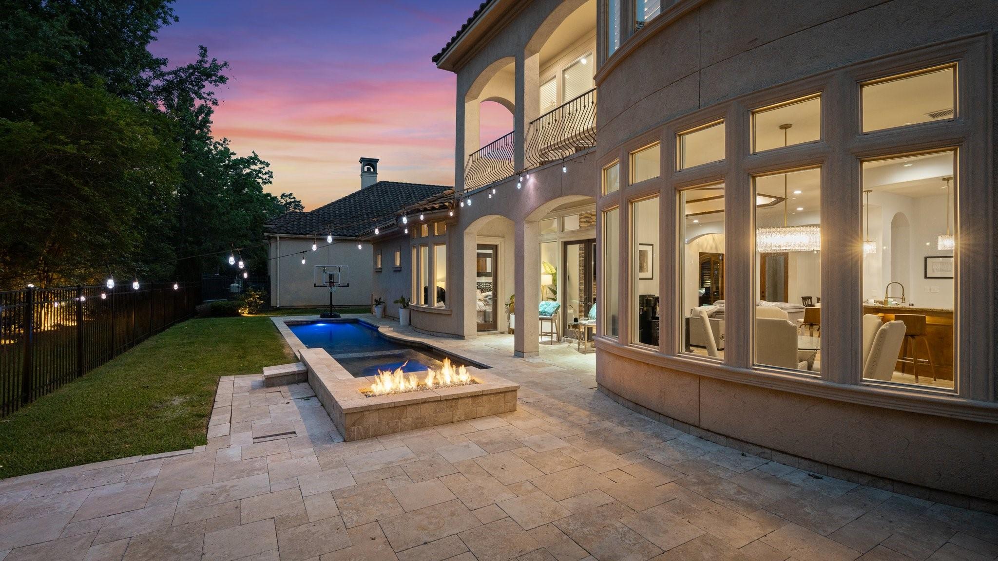 Image 4: Multiple outdoor venues for both under cover and o