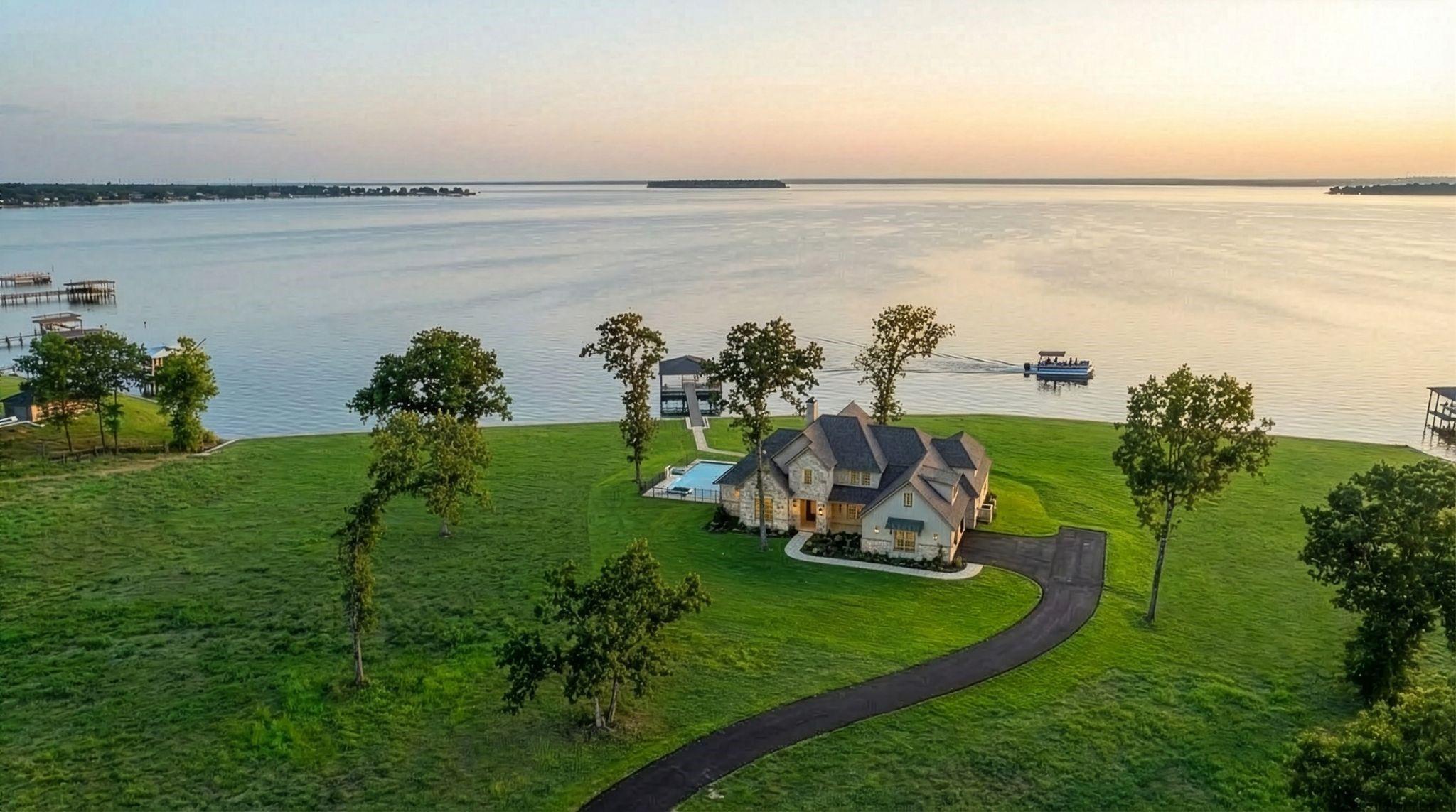 Image 4: enhanced photo