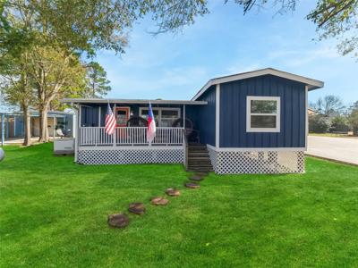 157 Lakeview Drive S