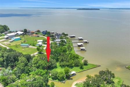 151 Lakeview Circle