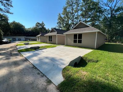 9595 Darkwood Street
