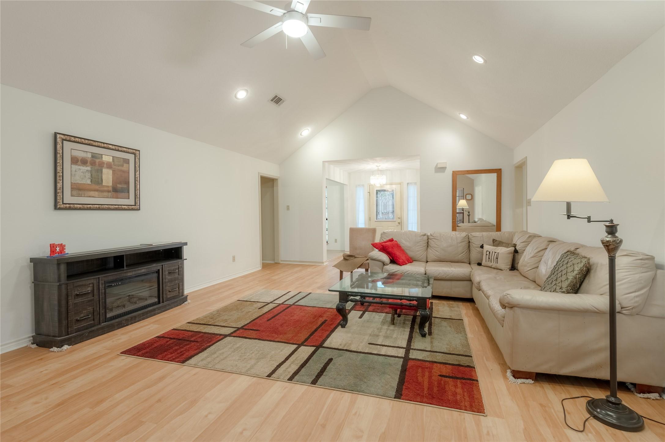 Image 2: Family Room with high ceiling