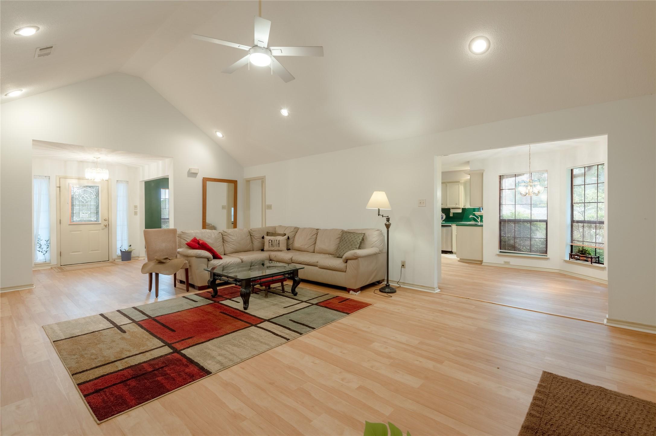 Image 3: family room