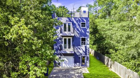 107 Cloverdale
