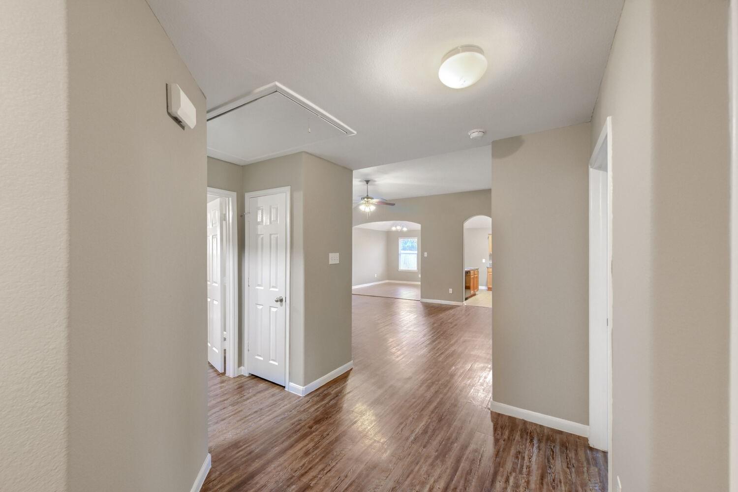 Image 2: Foyer