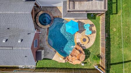 306 Sunset Ridge Drive