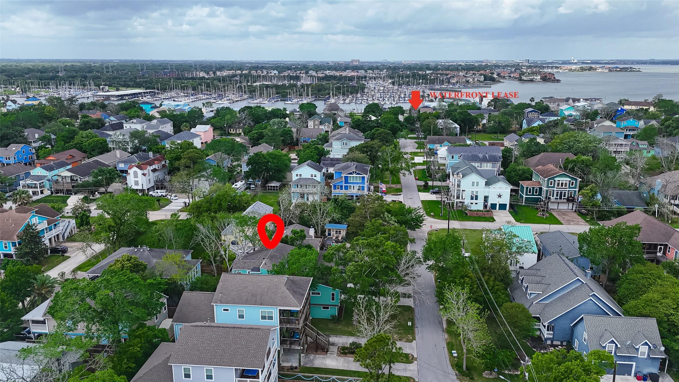 Image 2: YOUR VERY OWN PIECE OF WATERFRONT IS DOWN IVY AND