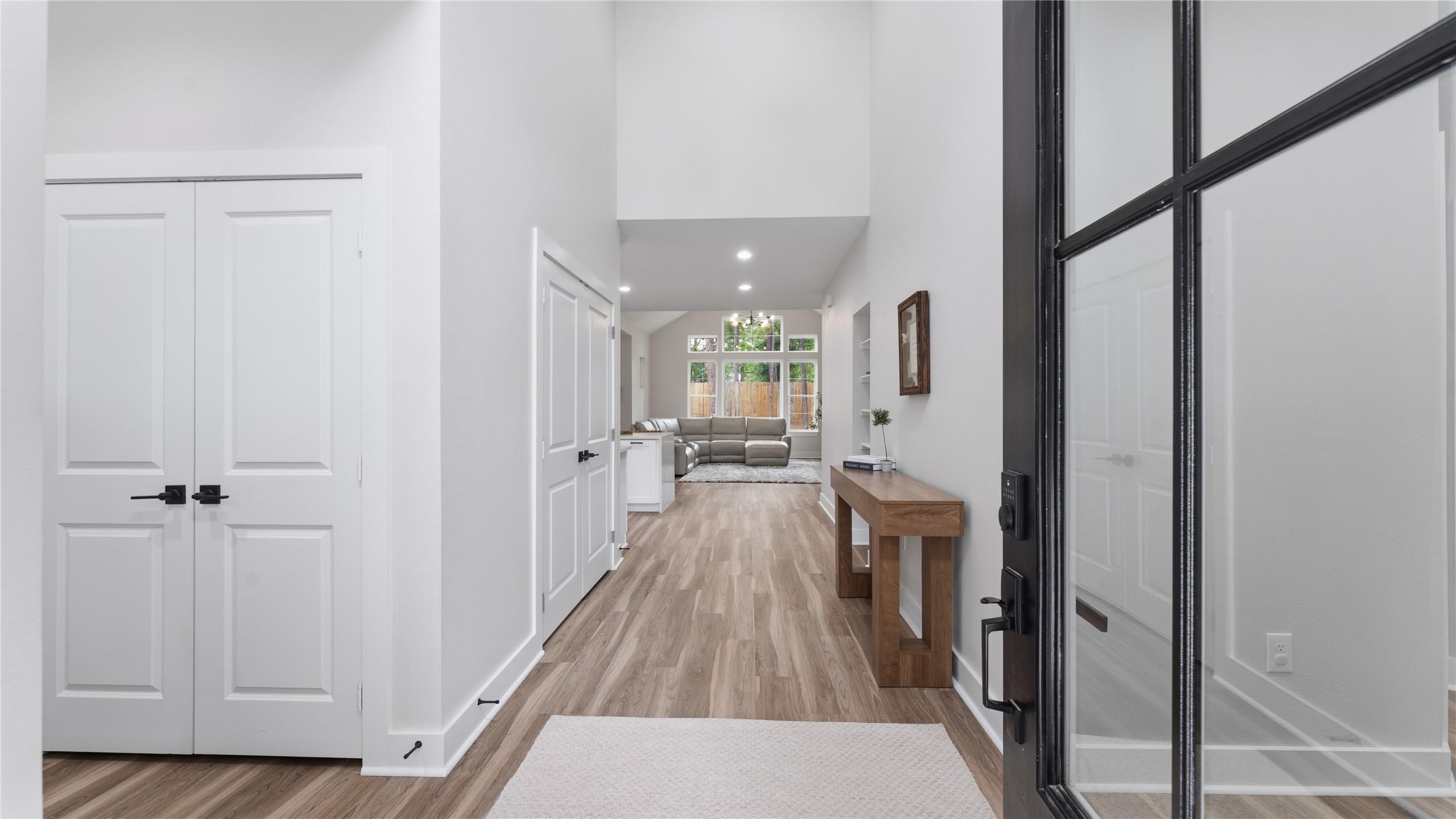Image 4: As you enter you are greeted by an open floor plan