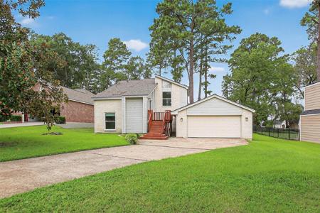 15207 Jamaica Drive