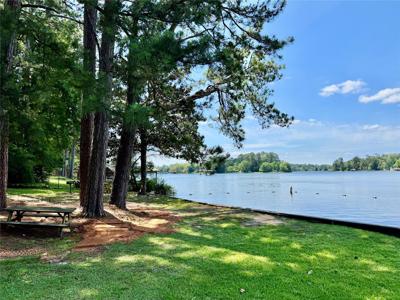 417 Sir Robert Burns Drive
