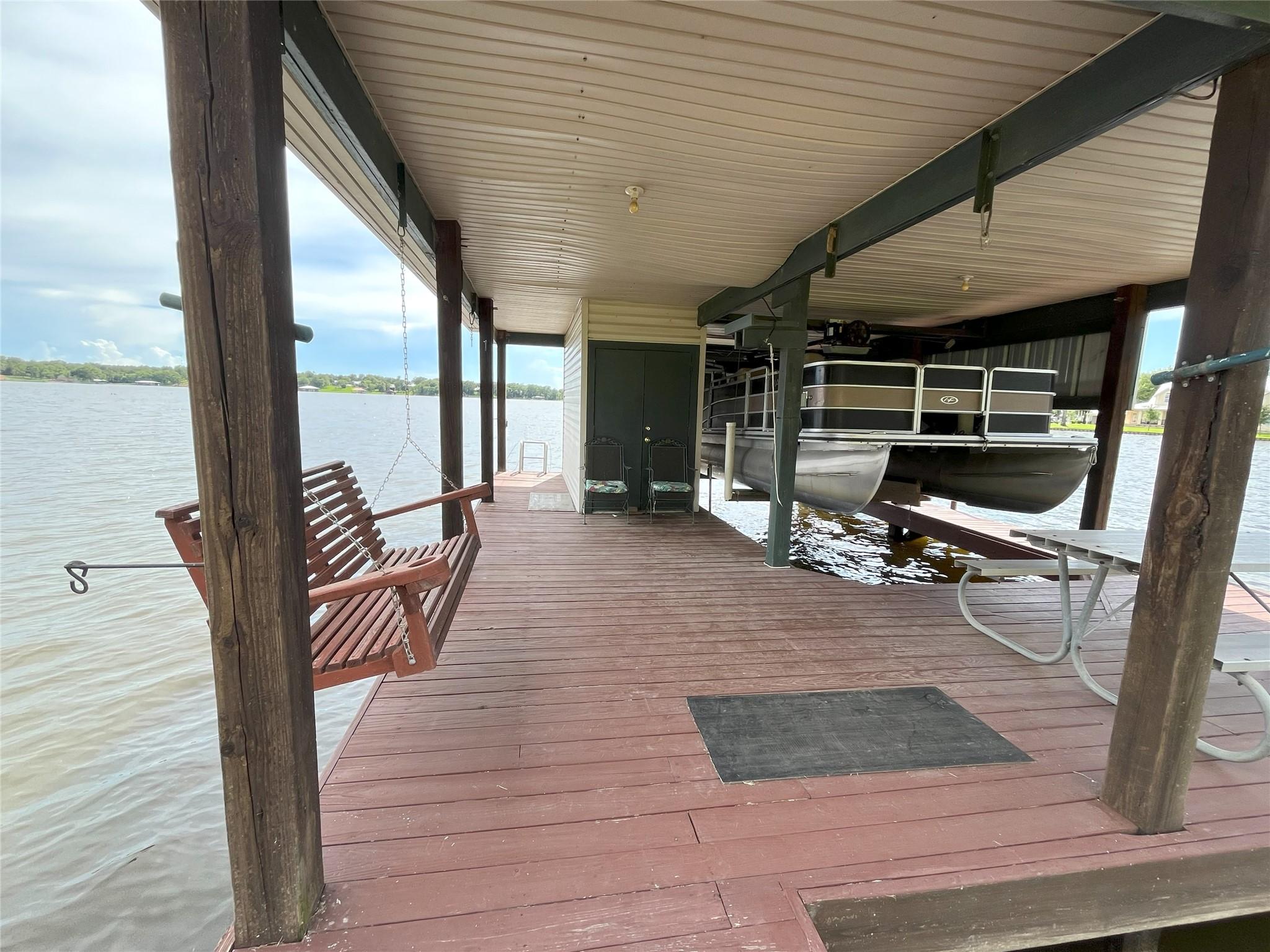 Image 4: Boat House