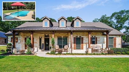 28506 Redwood Cliff Lane