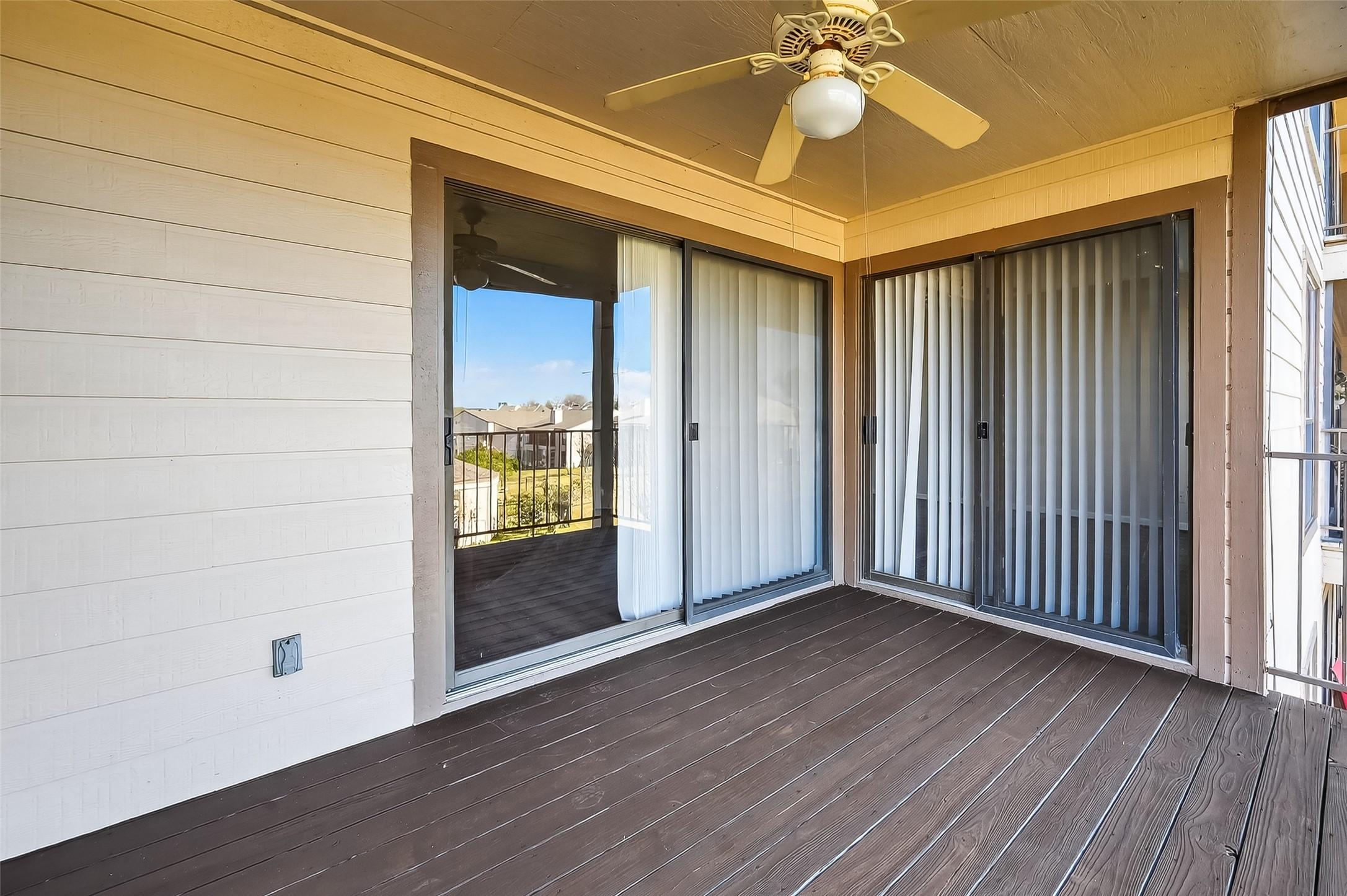 Image 4: Elegant sliding glass doors connect the owner's su