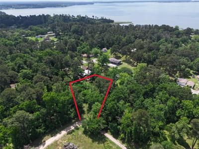 00 Lake Forest Drive