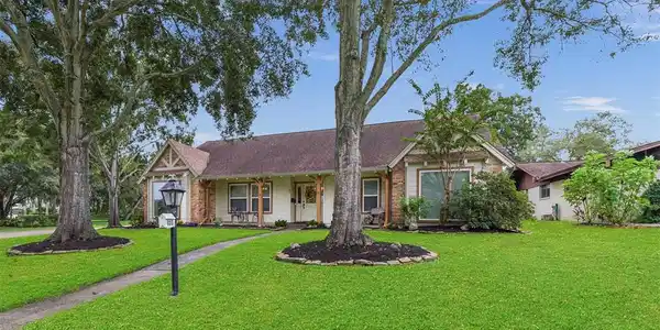 103 Wyndwood Drive