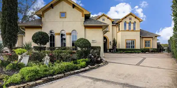 2841 Sea Channel Court
