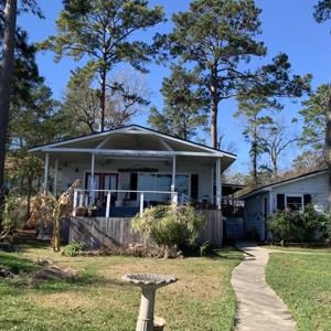210 Willow Bend