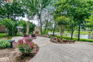 4711 Oxbow Circle