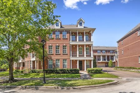 18 Shell Port Square