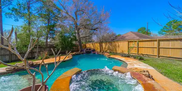 827 Pinewood Lane