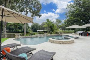 4518 Oxbow Circle East