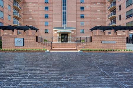 1 Waterway Court
