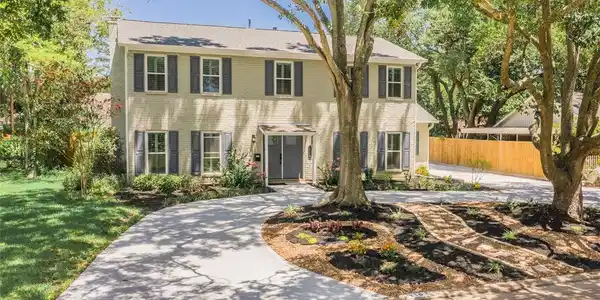 210 Harborcrest Drive