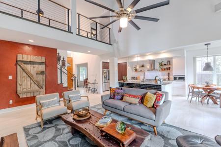94 W Arbor Camp Circle