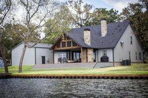 661 Callender Lake Drive