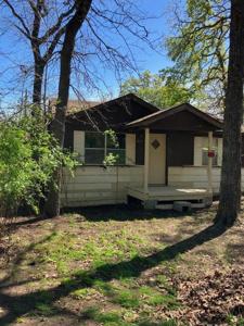 618 Cedarcrest Drive