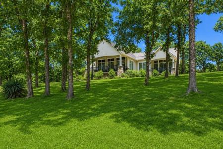 8307 Charlya Dr