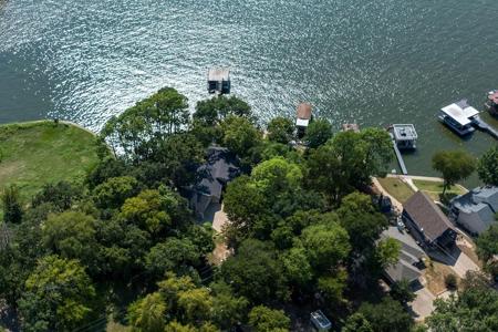 207 Loon Bay Ct