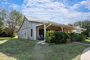 236 Autumnwood Trl