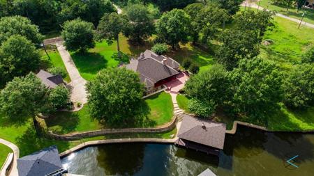 504 Waterboard Dr
